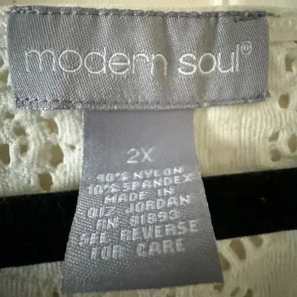 Modern Soul white cardigan sweater.  Size 2x.  BNWOT - Picture 2 of 2